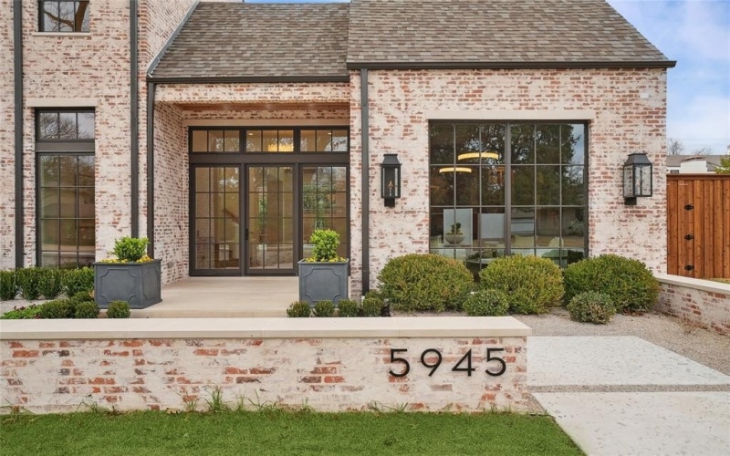 5945 Royal Crest Drive, Dallas, TX 75230, 5 Bedrooms Bedrooms, ,6 BathroomsBathrooms,Residential,For Sale,5945 Royal Crest Drive,0,21183855