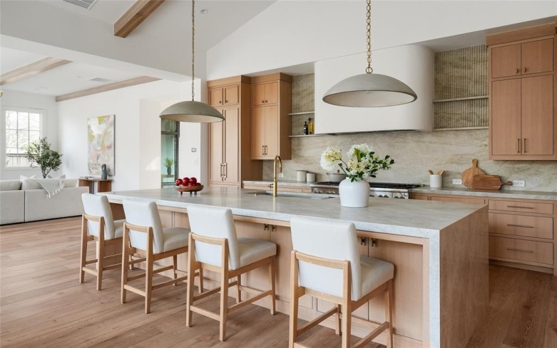 5945 Royal Crest Drive, Dallas, TX 75230, 5 Bedrooms Bedrooms, ,6 BathroomsBathrooms,Residential,For Sale,5945 Royal Crest Drive,0,21183855