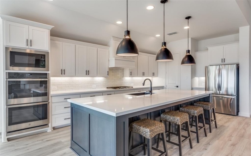 10440 Gray Hills Drive, Fort Worth, TX 76126, 4 Bedrooms Bedrooms, ,3 BathroomsBathrooms,Residential,For Sale,10440 Gray Hills Drive,0,21183871