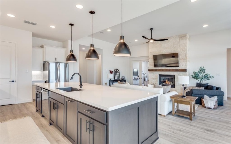 10440 Gray Hills Drive, Fort Worth, TX 76126, 4 Bedrooms Bedrooms, ,3 BathroomsBathrooms,Residential,For Sale,10440 Gray Hills Drive,0,21183871