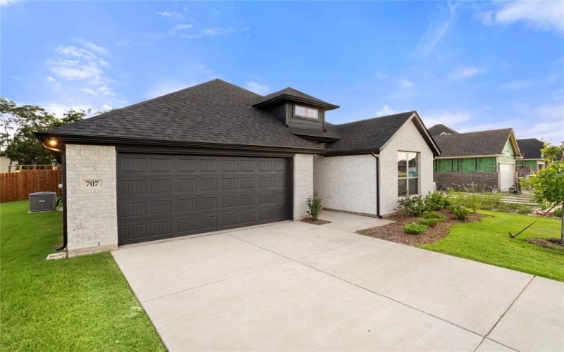 707 Escovedo Drive, Italy, TX 76651, 3 Bedrooms Bedrooms, ,2 BathroomsBathrooms,Residential,For Sale,707 Escovedo Drive,0,21185980