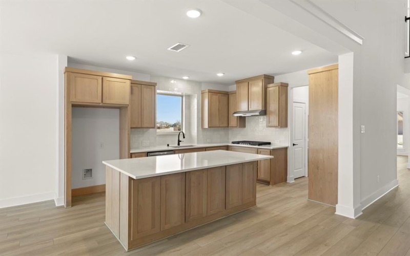 1028 Little Gull Drive, Forney, TX 75126, 4 Bedrooms Bedrooms, ,3 BathroomsBathrooms,Residential,For Sale,1028 Little Gull Drive,0,21186809