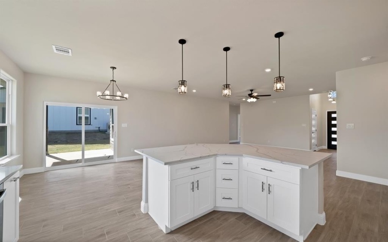 617 Lanai Circle, Runaway Bay, TX 76426, 4 Bedrooms Bedrooms, ,2 BathroomsBathrooms,Residential,For Sale,617 Lanai Circle,0,21186835