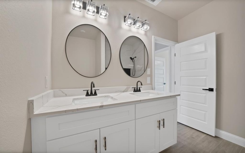 617 Lanai Circle, Runaway Bay, TX 76426, 4 Bedrooms Bedrooms, ,2 BathroomsBathrooms,Residential,For Sale,617 Lanai Circle,0,21186835