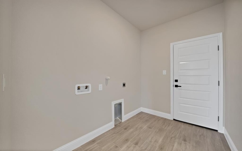 617 Lanai Circle, Runaway Bay, TX 76426, 4 Bedrooms Bedrooms, ,2 BathroomsBathrooms,Residential,For Sale,617 Lanai Circle,0,21186835