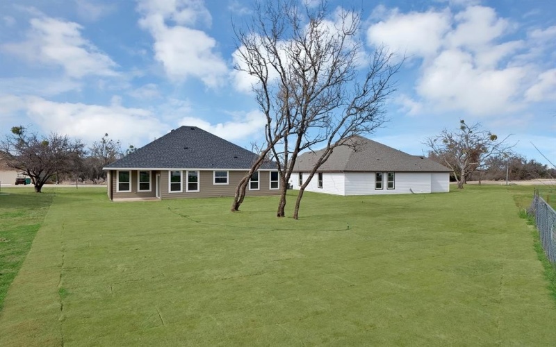 617 Lanai Circle, Runaway Bay, TX 76426, 4 Bedrooms Bedrooms, ,2 BathroomsBathrooms,Residential,For Sale,617 Lanai Circle,0,21186835