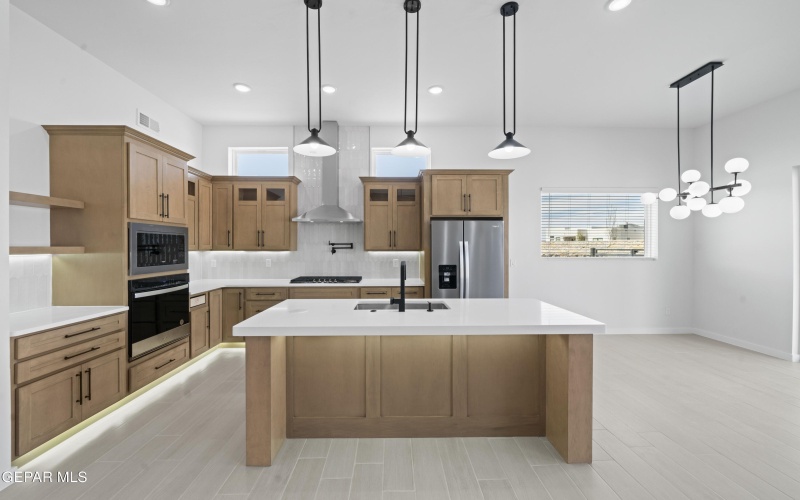 3932 SURMISE Street, El Paso, TX 79938, 4 Habitaciones Habitaciones , ,3 BañosBaños,Residential,En Venta,3932 SURMISE Street,0,938646