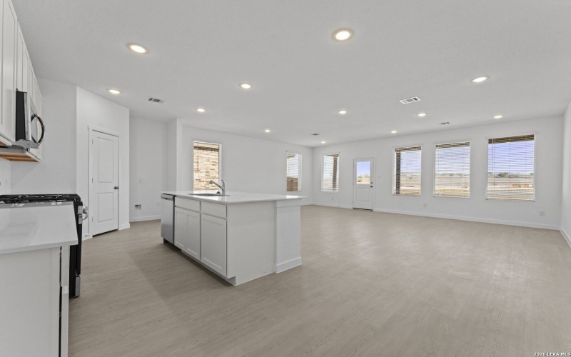 1935 Longspur Cv, New Braunfels, TX 78130, 4 Bedrooms Bedrooms, ,3 BathroomsBathrooms,Residential,For Sale,1935 Longspur Cv,0,1940759