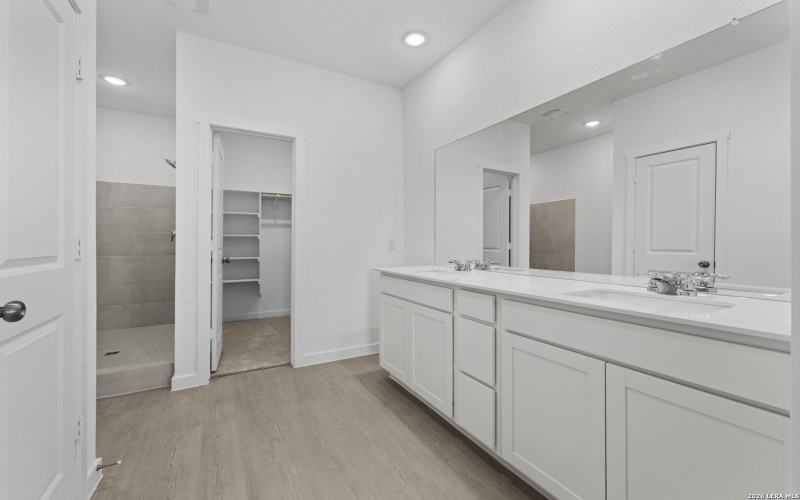 1935 Longspur Cv, New Braunfels, TX 78130, 4 Bedrooms Bedrooms, ,3 BathroomsBathrooms,Residential,For Sale,1935 Longspur Cv,0,1940759