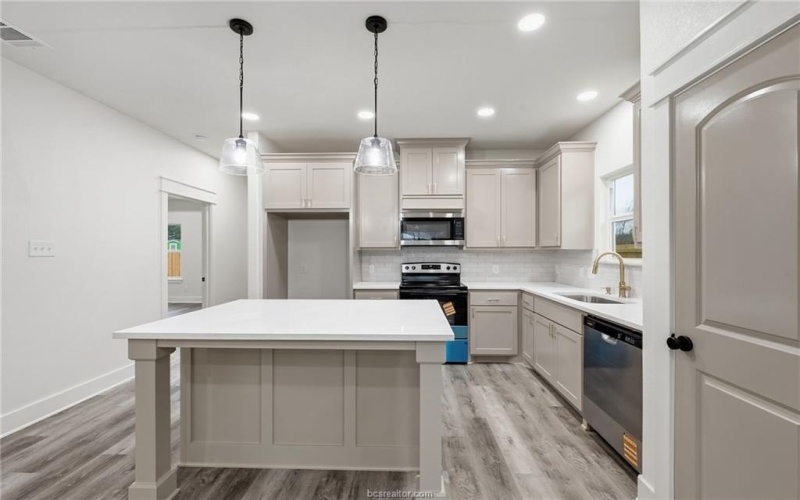 205 Lock Lane, Bryan, TX 77803, 3 Bedrooms Bedrooms, ,2 BathroomsBathrooms,Residential,For Sale,205 Lock Lane,0,26002288