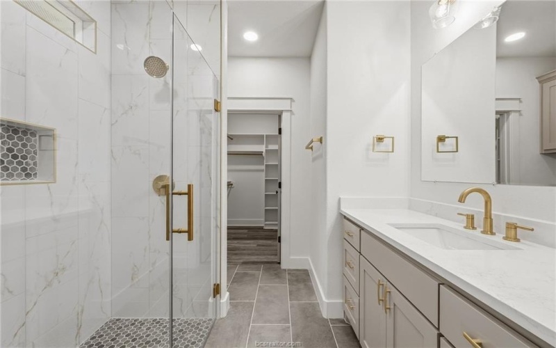 205 Lock Lane, Bryan, TX 77803, 3 Bedrooms Bedrooms, ,2 BathroomsBathrooms,Residential,For Sale,205 Lock Lane,0,26002288