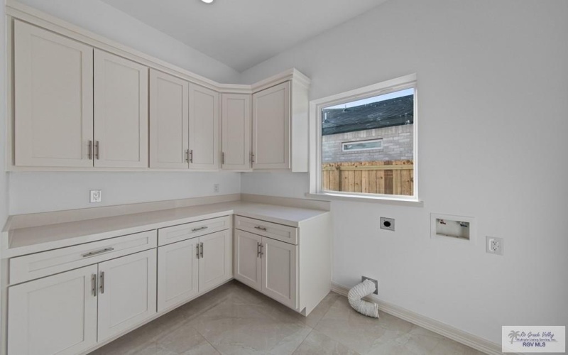 8800 JUPITER ST., BROWNSVILLE, TX 78521, 4 Bedrooms Bedrooms, ,3 BathroomsBathrooms,Residential,For Sale,8800 JUPITER ST.,0,29770927