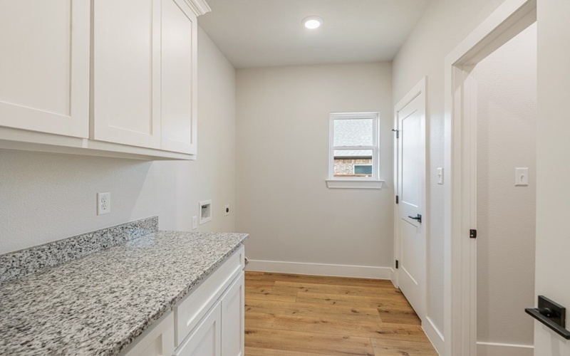 502 Limestone Cir, Mabank, TX 75147, 4 Habitaciones Habitaciones , ,3 BañosBaños,Residential,En Venta,502 Limestone Cir,0,109991