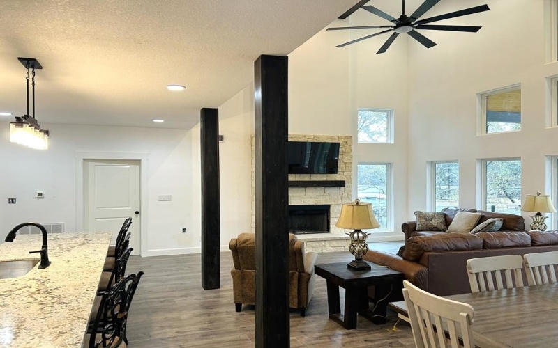 422 Beechwood Loop, Hemphill, TX 75948, 3 Bedrooms Bedrooms, ,2 BathroomsBathrooms,Residential,For Sale,422 Beechwood Loop,0,65105619