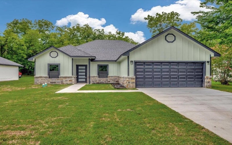 1618 Paul Avenue, Lufkin, TX 75901, 3 Bedrooms Bedrooms, ,2 BathroomsBathrooms,Residential,For Sale,1618 Paul Avenue,0,65105966