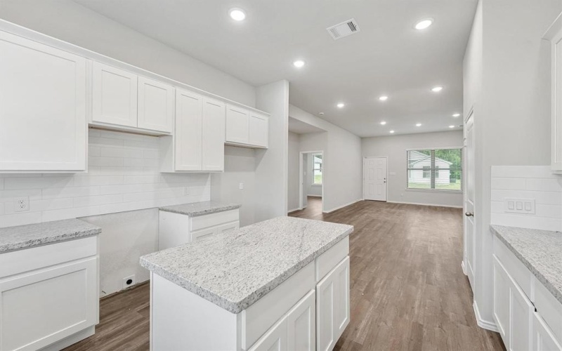 380 Byrd Drive, Lufkin, TX 75901, 4 Bedrooms Bedrooms, ,2 BathroomsBathrooms,Residential,For Sale,380 Byrd Drive,0,65106519