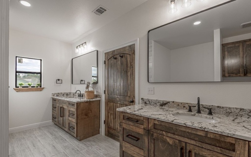 1033 Lonesome Dove Trail, Groveton, TX 75845, 3 Bedrooms Bedrooms, ,2 BathroomsBathrooms,Residential,For Sale,1033 Lonesome Dove Trail,0,65106863