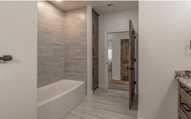 1033 Lonesome Dove Trail, Groveton, TX 75845, 3 Bedrooms Bedrooms, ,2 BathroomsBathrooms,Residential,For Sale,1033 Lonesome Dove Trail,0,65106863