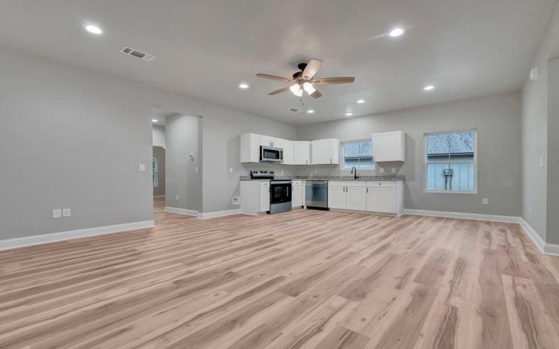 201 Mott Road, Lufkin, TX 75904, 4 Habitaciones Habitaciones , ,5 BañosBaños,Residential,En Venta,201 Mott Road,0,65107386