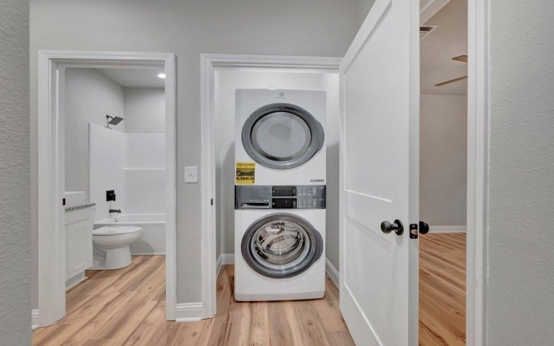 201 Mott Road, Lufkin, TX 75904, 4 Habitaciones Habitaciones , ,5 BañosBaños,Residential,En Venta,201 Mott Road,0,65107386