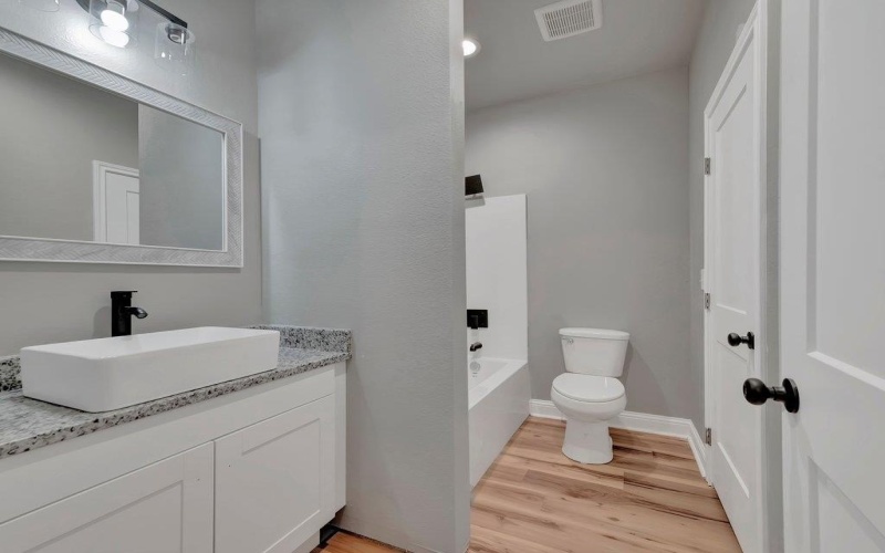 201 Mott Road, Lufkin, TX 75904, 4 Habitaciones Habitaciones , ,5 BañosBaños,Residential,En Venta,201 Mott Road,0,65107386