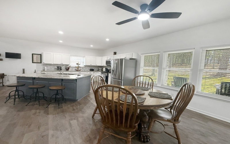 140 Deodar Drive, Brookeland, TX 75931, 3 Bedrooms Bedrooms, ,2 BathroomsBathrooms,Residential,For Sale,140 Deodar Drive,0,65107789