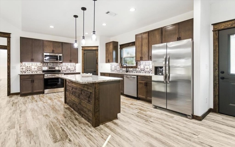 808 Cunningham Drive, Lufkin, TX 75901, 3 Habitaciones Habitaciones , ,2 BañosBaños,Residential,En Venta,808 Cunningham Drive,0,65107967