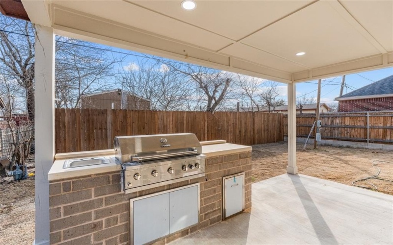 114 Willow Lane, Roanoke, TX 76262, 4 Bedrooms Bedrooms, ,3 BathroomsBathrooms,Residential,For Sale,114 Willow Lane,0,21187171