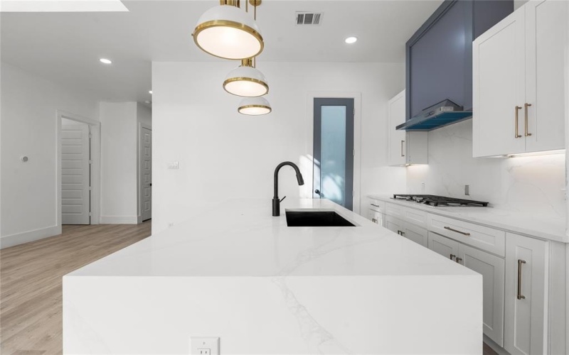 114 Willow Lane, Roanoke, TX 76262, 4 Bedrooms Bedrooms, ,3 BathroomsBathrooms,Residential,For Sale,114 Willow Lane,0,21187171