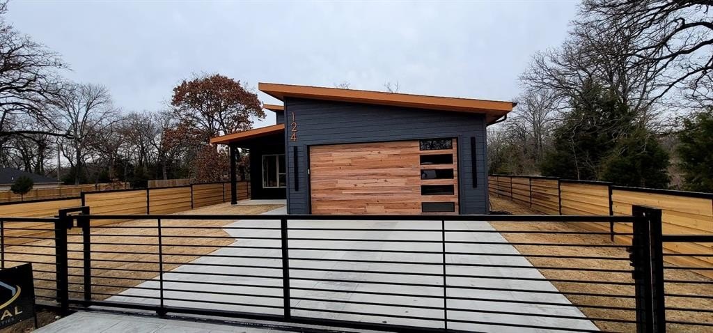 124 Aztec Dr, Mabank, TX 75156, 4 Bedrooms Bedrooms, ,2 BathroomsBathrooms,Residential,For Sale,124 Aztec Dr,0,21187196