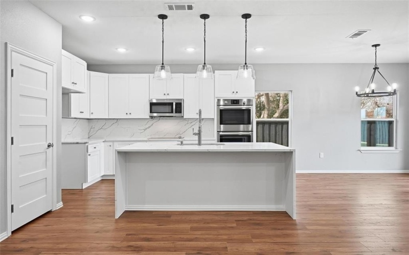 2633 Overland Drive, Farmers Branch, TX 75234, 4 Bedrooms Bedrooms, ,2 BathroomsBathrooms,Residential,For Sale,2633 Overland Drive,0,21187297