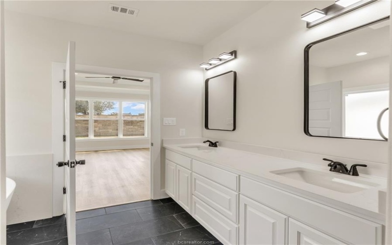 4659 S Stonecrest Court, Bryan, TX 77808, 4 Bedrooms Bedrooms, ,3 BathroomsBathrooms,Residential,For Sale,4659 S Stonecrest Court,0,25006489