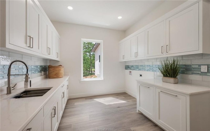 1100 Millican Meadows Circle, College Station, TX 77845, 5 Bedrooms Bedrooms, ,6 BathroomsBathrooms,Residential,For Sale,1100 Millican Meadows Circle,0,25013237