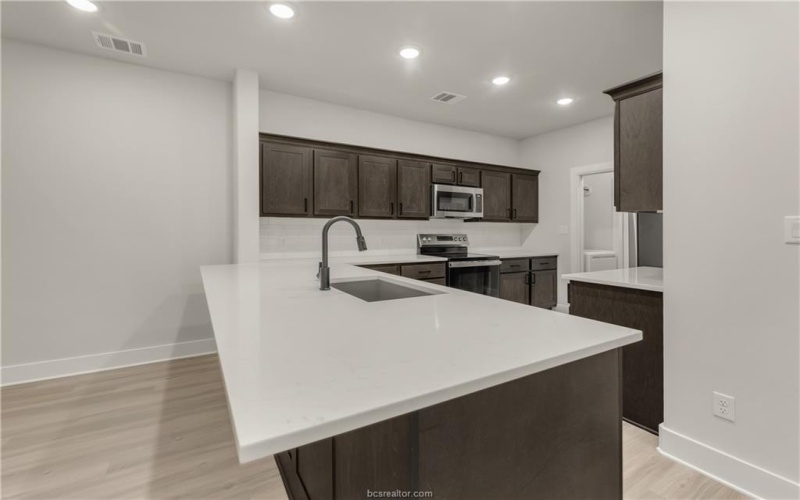 4083 Gunner Trail, College Station, TX 77845, 3 Habitaciones Habitaciones , ,3 BañosBaños,Residential,En Venta,4083 Gunner Trail,0,26002346