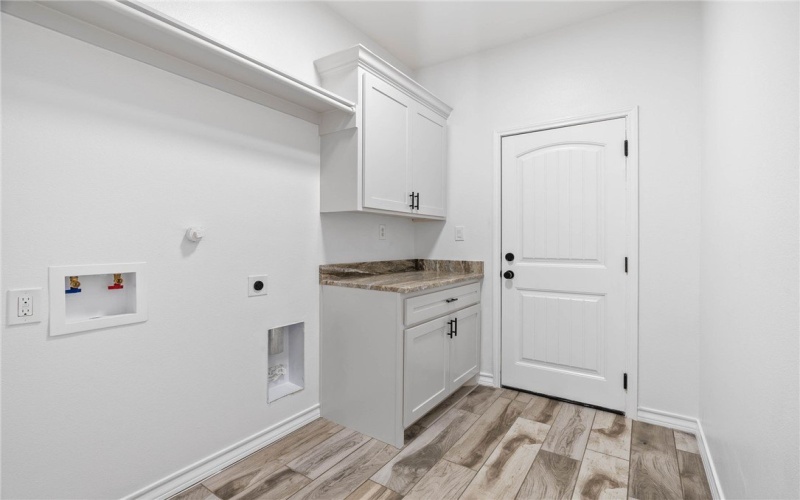 6722 La Salle Drive, Corpus Christi, TX 78414, 4 Habitaciones Habitaciones , ,3 BañosBaños,Residential,En Venta,6722 La Salle Drive,0,471992