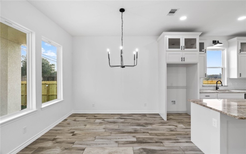 6722 La Salle Drive, Corpus Christi, TX 78414, 4 Habitaciones Habitaciones , ,3 BañosBaños,Residential,En Venta,6722 La Salle Drive,0,471992