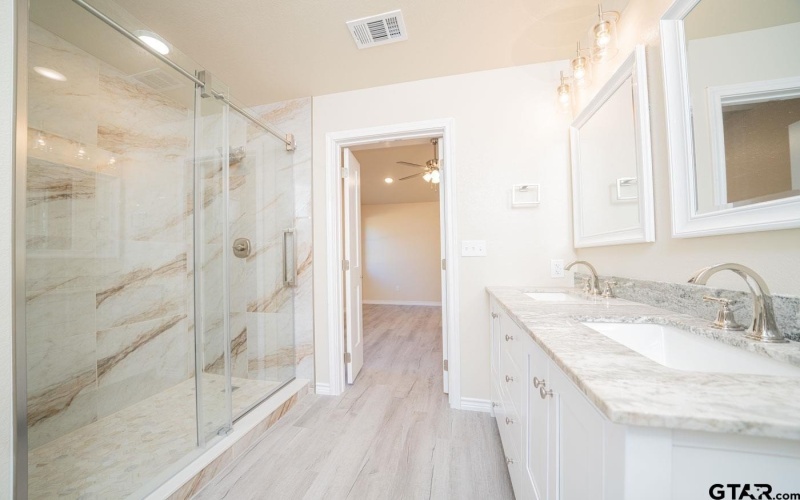 117 Cypress Circle, Mt Vernon, TX 75457, 3 Bedrooms Bedrooms, ,2 BathroomsBathrooms,Residential,For Sale,117 Cypress Circle,0,26002525