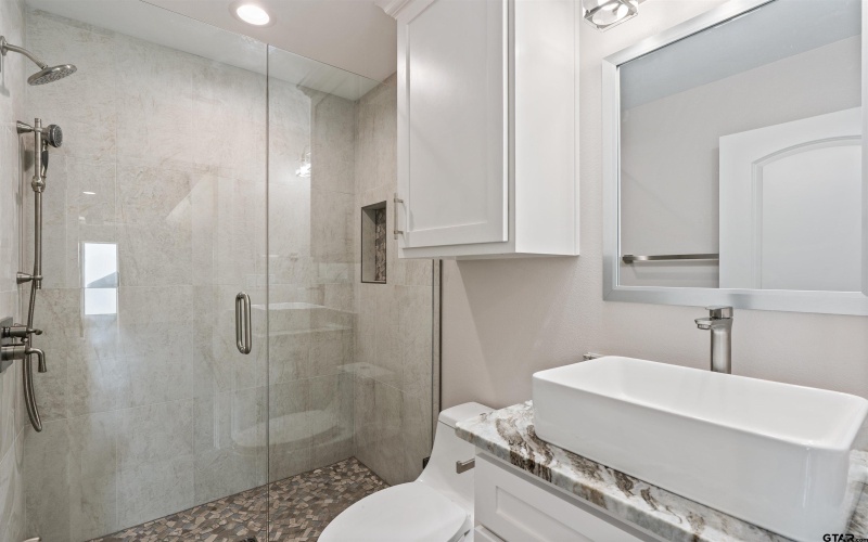 21604 Woodring Rd, Bullard, TX 75757, 5 Bedrooms Bedrooms, ,3 BathroomsBathrooms,Residential,For Sale,21604 Woodring Rd,0,26002540