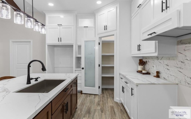 2401 BLUE SKY DR, WESLACO, TX 78596, 3 Bedrooms Bedrooms, ,2 BathroomsBathrooms,Residential,For Sale,2401 BLUE SKY DR,0,29772305