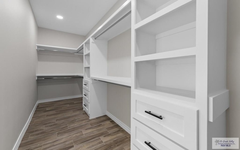 2401 BLUE SKY DR, WESLACO, TX 78596, 3 Bedrooms Bedrooms, ,2 BathroomsBathrooms,Residential,For Sale,2401 BLUE SKY DR,0,29772305