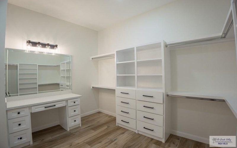 8514 BELLAGIO CIR, HARLINGEN, TX 78552, 4 Bedrooms Bedrooms, ,3 BathroomsBathrooms,Residential,For Sale,8514 BELLAGIO CIR,0,29772310