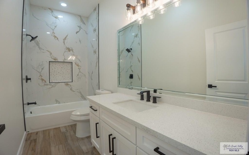 8514 BELLAGIO CIR, HARLINGEN, TX 78552, 4 Bedrooms Bedrooms, ,3 BathroomsBathrooms,Residential,For Sale,8514 BELLAGIO CIR,0,29772310