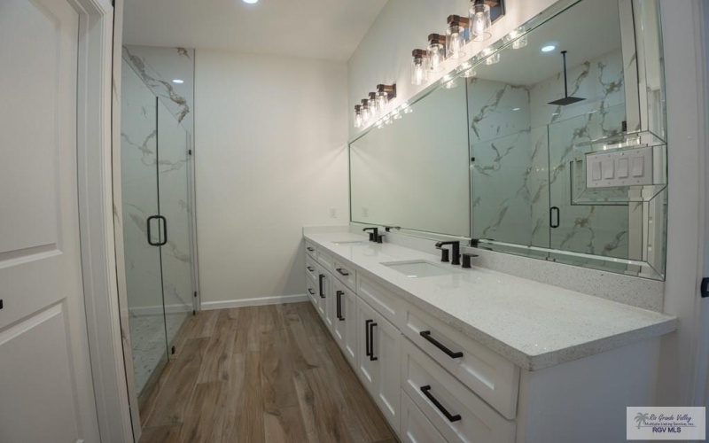 8514 BELLAGIO CIR, HARLINGEN, TX 78552, 4 Bedrooms Bedrooms, ,3 BathroomsBathrooms,Residential,For Sale,8514 BELLAGIO CIR,0,29772310