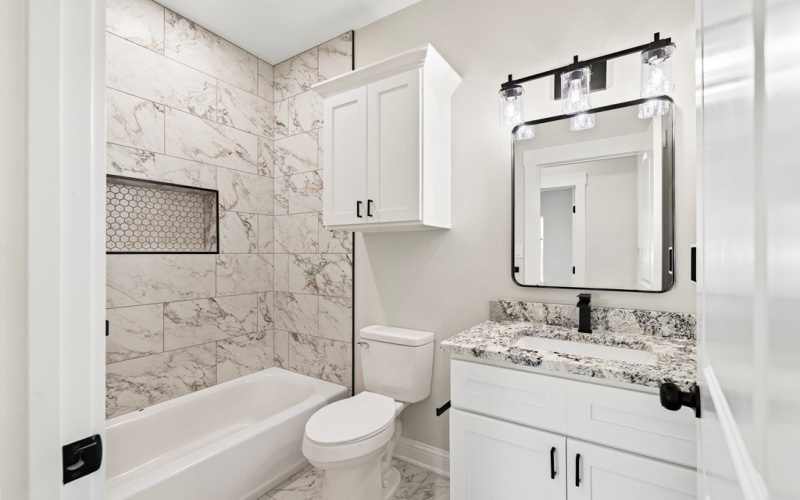 524 Burk Street, Nacogdoches, TX 75961, 4 Habitaciones Habitaciones , ,2 BañosBaños,Residential,En Venta,524 Burk Street,0,70010024