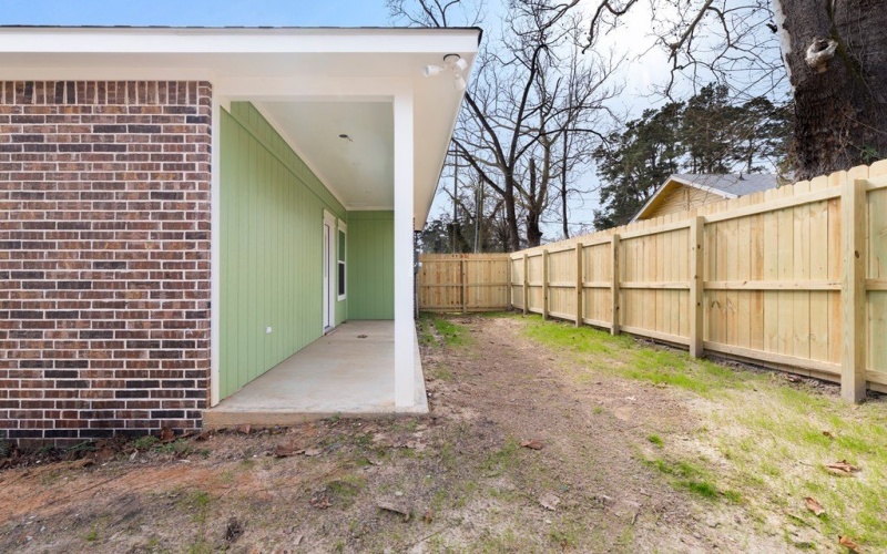 524 Burk Street, Nacogdoches, TX 75961, 4 Habitaciones Habitaciones , ,2 BañosBaños,Residential,En Venta,524 Burk Street,0,70010024