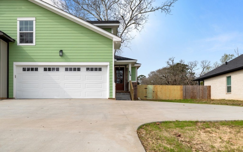 524 Burk Street, Nacogdoches, TX 75961, 4 Habitaciones Habitaciones , ,2 BañosBaños,Residential,En Venta,524 Burk Street,0,70010024