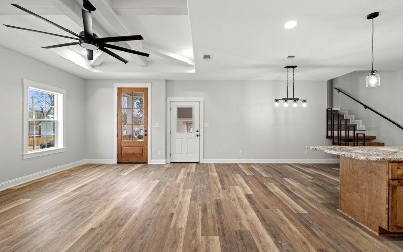 524 Burk Street, Nacogdoches, TX 75961, 4 Habitaciones Habitaciones , ,2 BañosBaños,Residential,En Venta,524 Burk Street,0,70010024