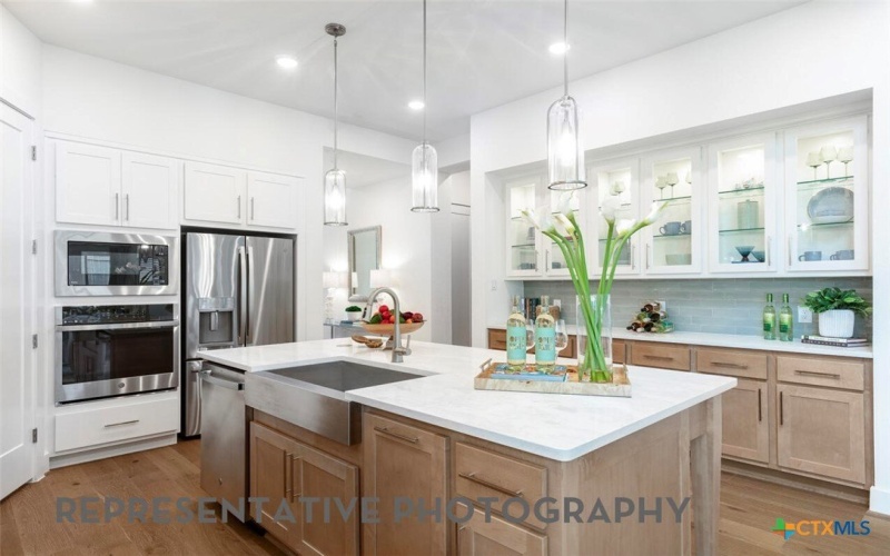 2414 Briggs Summit, San Antonio, TX 78245, 4 Habitaciones Habitaciones , ,5 BañosBaños,Residential,En Venta,2414 Briggs Summit,0,605283