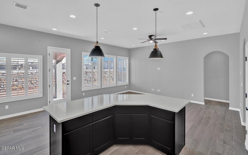 913 Bilton Place, El Paso, TX 79928, 4 Bedrooms Bedrooms, ,3 BathroomsBathrooms,Residential,For Sale,913 Bilton Place,0,938732