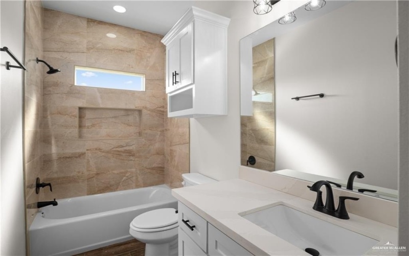 1710 Karianna Drive, Mercedes, TX 78570, 3 Bedrooms Bedrooms, ,2 BathroomsBathrooms,Residential,For Sale,1710 Karianna Drive,0,496528